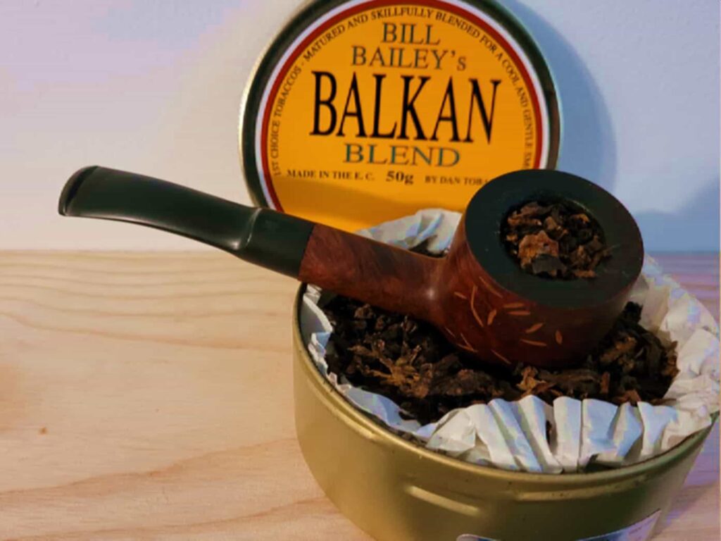 Балканская табачная смесь в курительной трубке